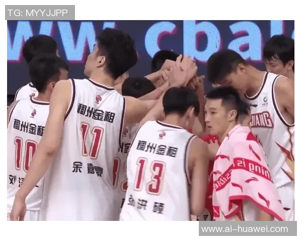 深圳篮球队在邀请赛中以90分稳居积分榜首位展现强劲实力